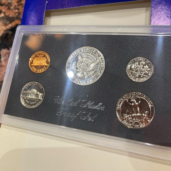1968 Coin Proof Set - Picture 1 of 7